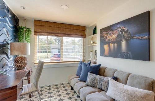 Joplin House | Chic Joplin Cottage w/Patio < 3 Mi to Town!