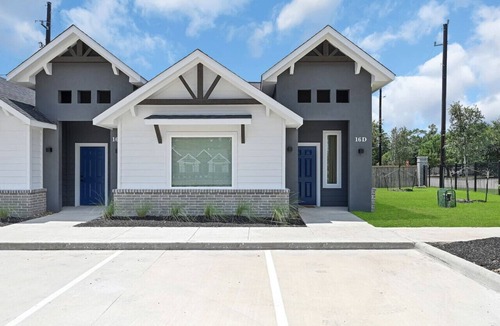 Barker House | Chic, Just Built 2 Bed 2 Bath Home!