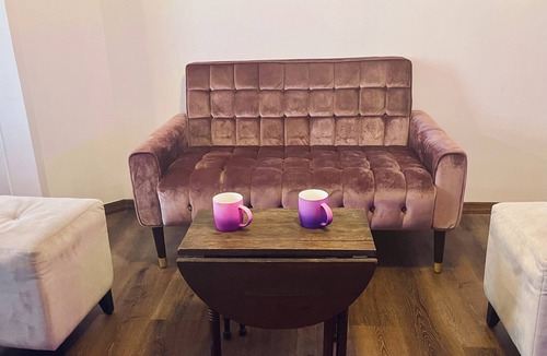 East Village Apartment | Chic & Large 2 BR Apartment - unbeatable Location in Manhattan, East Village