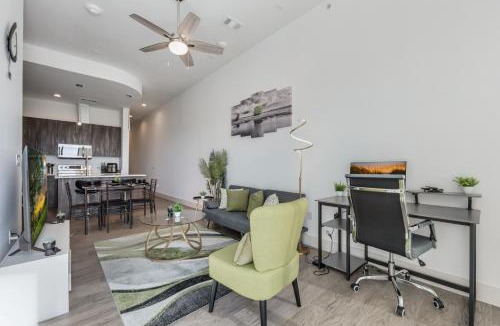 Cedars Apartment | Chic loft style 2BR I Gym I Parking I Workspace