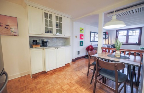 Mount Royal Condo | Chic Lower-Level Heritage Suite in Inner-City Calgary