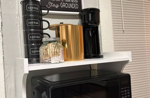 Albany Apartment | Chic Madison Parkviewn