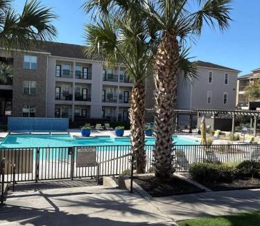 Egypt Apartment | Chic Magnolia 1BR Lake Conroe & Nature Trails