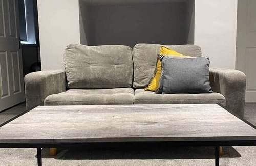 Maidstone Apartment | Chic Maidstone Getaway