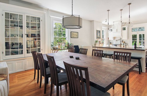 Ithaca House | Chic Mansion