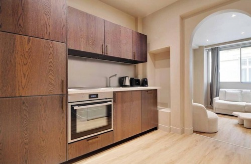 Saint-Merri Apartment | CHIC MARAIS SOUPLEX: LUXURY 6 BED APARTMENT NEAR ARCHIVES AND PLACE DES VOSGES