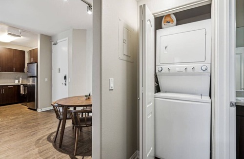 Marina del Rey Apartment | Chic Marina Oasis 5 Star Amenities Central