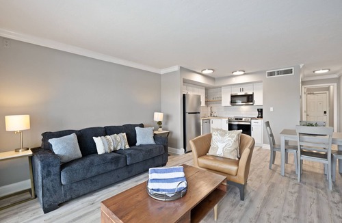 Captiva Condo | Chic Marina View Residence on Captiva Island