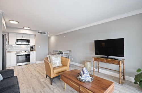 Captiva Condo | Chic Marina View Residence on Captiva Island