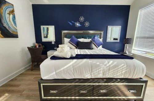 OST - South Union House | Chic Med Center Retreat Wyard