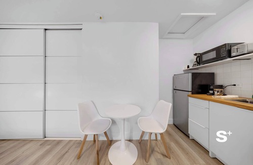 North Miami Apartment | Chic Miami Studio | Gym, BBQ, Free Parking