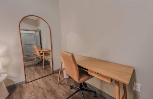 Downtown Boston Apartment | Chic Modern 2 bed Apartment with Exposed Brick