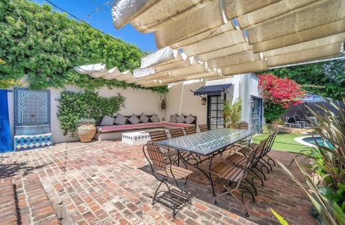 Beverly Grove House | Chic Modern Residence with Heated Pool, Jacuzzi & BBQ