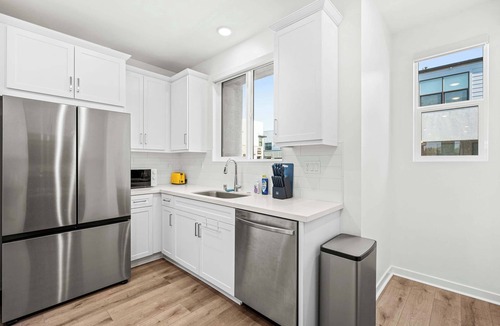 Guasti Condo | Chic Modern Retreat with Stunning Views