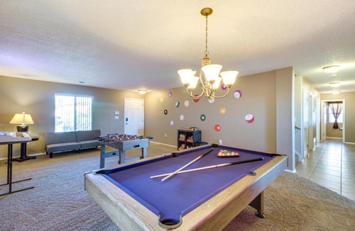 Los Lunas House | Chic New Mexico Retreat w/Patio, Grill & Fire Pit