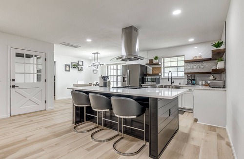 Oklahoma City House | Chic OKC Retreat Near Lake Hefner -Family Friendly
