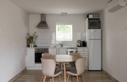 Mission Bay Apartment | Chic on the Beach | Full Kitchen, Free Parking