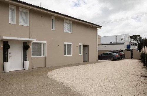 Mission Bay Apartment | Chic on the Beach | Full Kitchen, Free Parking