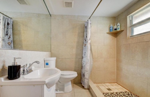 Boynton Beach House | Chic Paris Beach Getaway - 1mi to beach