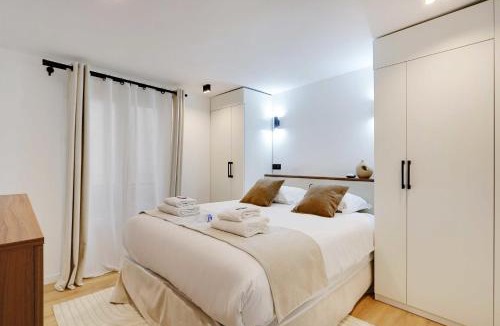 Quartier de la Porte-Saint-Denis Apartment | Chic Parisian Retreat 2-Bedroom Apartment in the Vibrant 10th Arrond