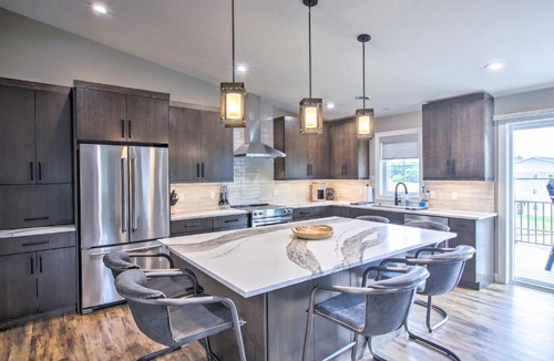 Plymouth House | Chic Plymouth Townhome < 1 Mi to Road America