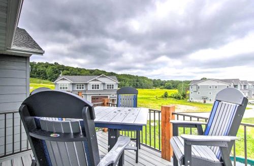 Plymouth House | Chic Plymouth Townhome < 1 Mi to Road America