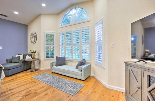 Winters House | Chic Ranch-Style Home on 33-Acre Walnut Ranch