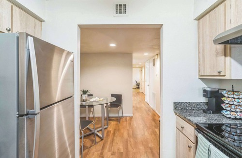 Harlow Apartment | Chic Retreat 2 Miles from Downtown