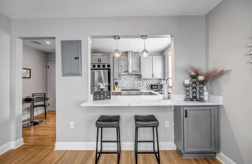 Southbank Apartment | Chic Riverfront Apartment in Downtown San Marco