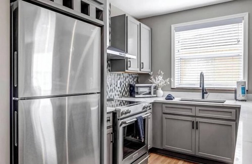 Southbank Apartment | Chic Riverfront Apartment in Downtown San Marco