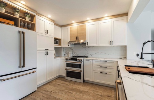 Saint-Sauveur Condo | Chic Saint-Sauveur ski-view condo with panoramic views!
