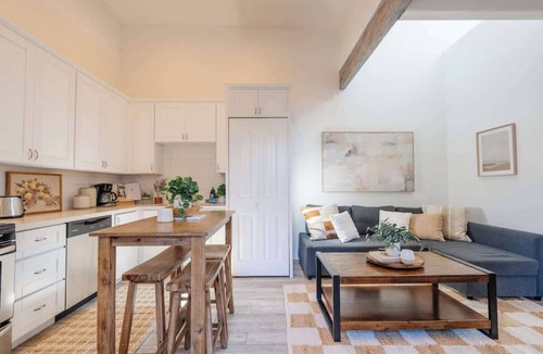 Mission Hills Apartment | Chic Side-by-Side Units: Perfect for Groups!