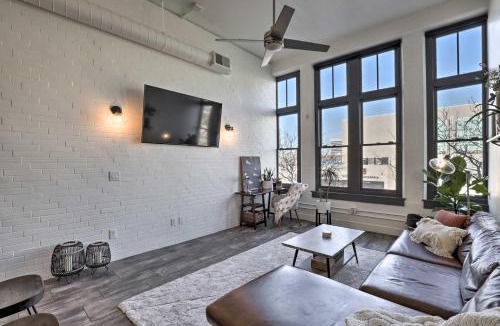Rio Grande Apartment | Chic SLC Downtown Studio Loft Walk to Shops