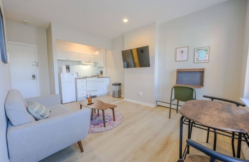 Prudential - St. Botolph Apartment | Chic South End Studio | Perfect for Nurses!
