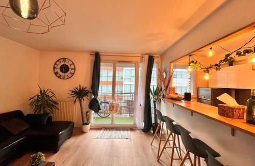 Saint-Ouen Apartment | Chic & Spacieux-Paris à porte-Au pied du Métro 14