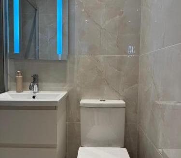 Heston Apartment | Chic Studio Living