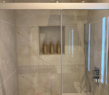 Heston Apartment | Chic Studio Living