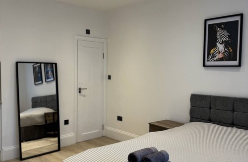 Heston Apartment | Chic Studio Living