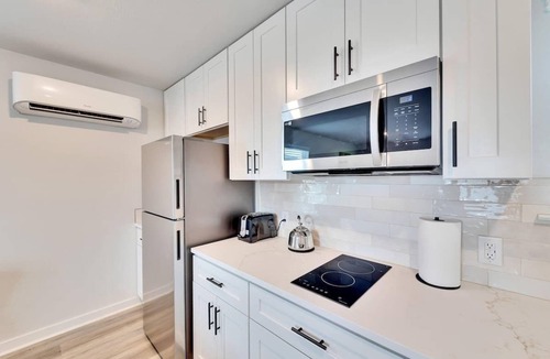Kyle Apartment | Chic Studio Near TXST University