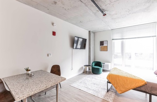 Gateway District Apartment | Chic Studio on Euclid Ave—Walk to Local Hotspots