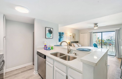 Orange Beach Condo | CHIC STUDIO STEPS FROM THE BEACH