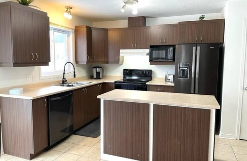 Communaute-Urbaine-de-l'Outaouais House | Chic Style House - Gatineau/Ottawa area.