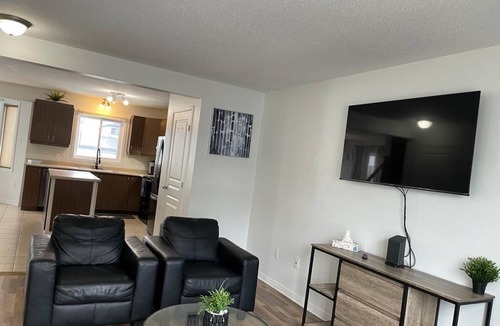 Communaute-Urbaine-de-l'Outaouais House | Chic Style House - Gatineau/Ottawa area.