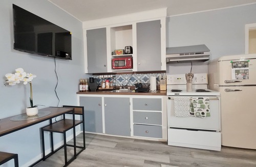 Bridgewater Apartment | Chic & Sunny 1BR Hideaway - Apt 1