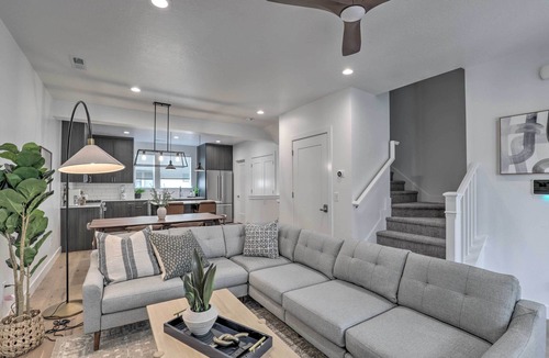 Central Business District Apartment | Chic & Sunny Provo Townhome w/Rooftop Deck!