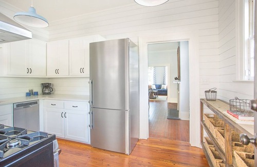 Historic District - North House | Chic Townhome for the Entire Family Near River Street by Lucky Savannah