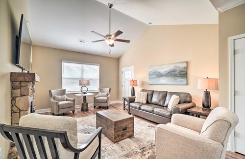 Townsend House | Chic Townsend Condo w/Saltwater Pool!