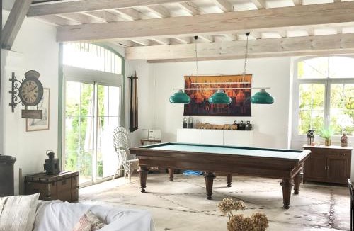 Pomas House | Chic trainstation
