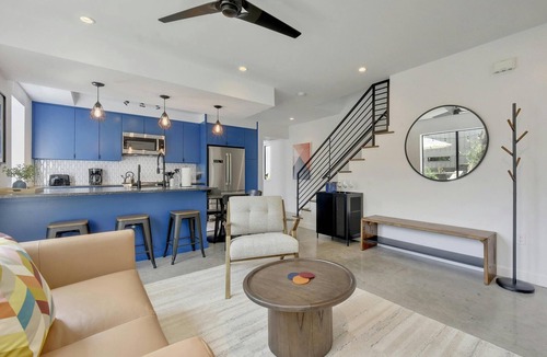 South River City House | Chic Travis Heights Home + Pool - Chelsea Oak II