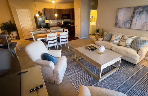 Ooltewah Apartment | Chic two-bedroom condo